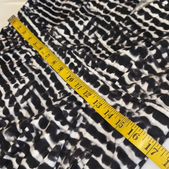 Calvin Klein dress below knee length deep V-neckline sleeveless reptile print 14 - Picture 4 of 11